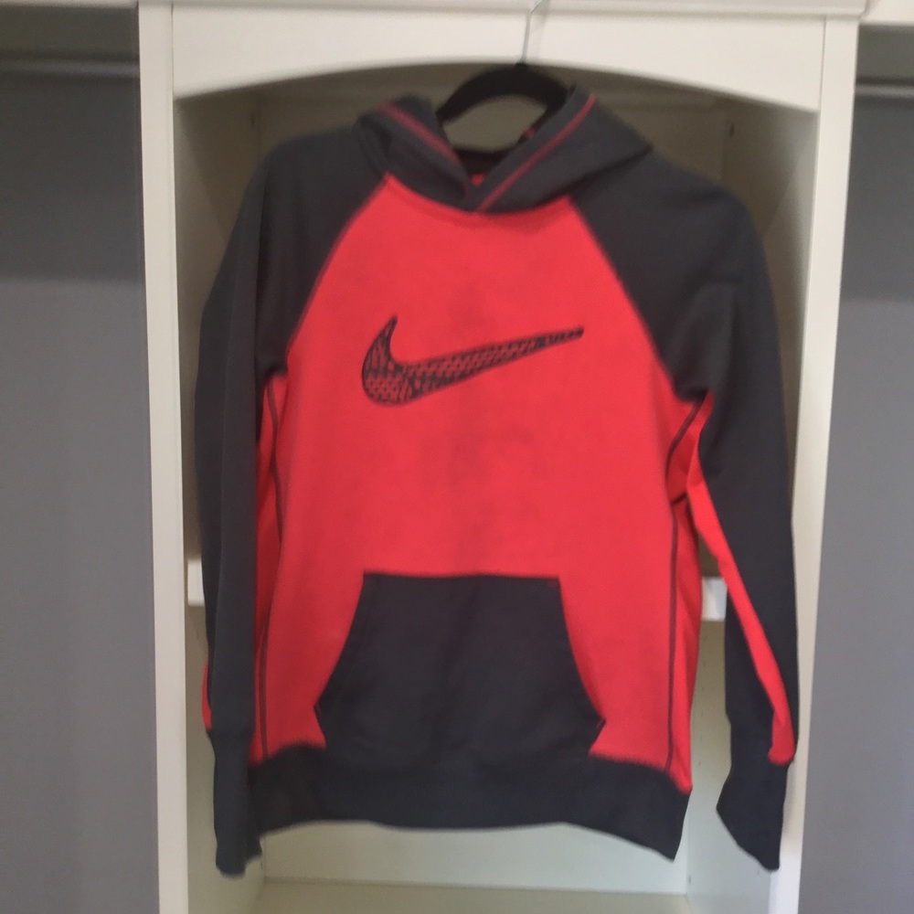 20. nike hoddie  $6